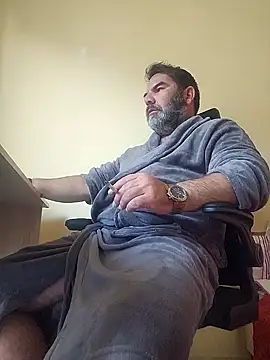 Nesch82 online show from March 3, 7:25 am