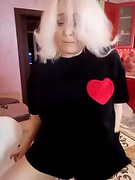 SquirtMilf00 online show from March 4, 3:01 am