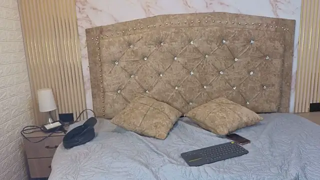 AnastasiaColeman online show from March 5, 9:00 pm