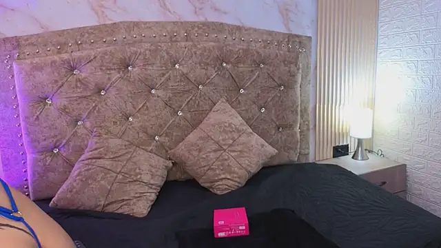 AnastasiaColeman online show from March 9, 7:51 pm