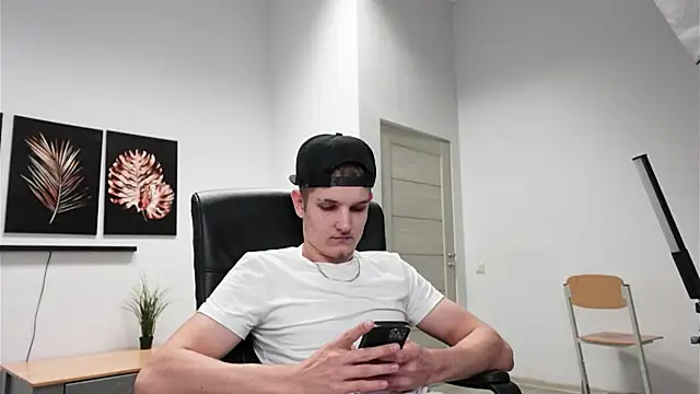 Mark Karson online show from September 16, 12:28 pm