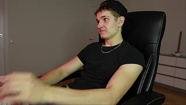 Mark Karson online show from November 14, 1:32 pm