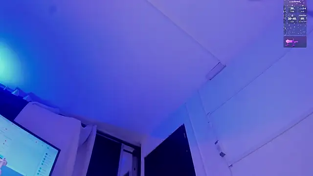 Snapshot of DollyMae_ chatting on October 7, 2:53 am DollyMae online show from October 7, 2:53 am