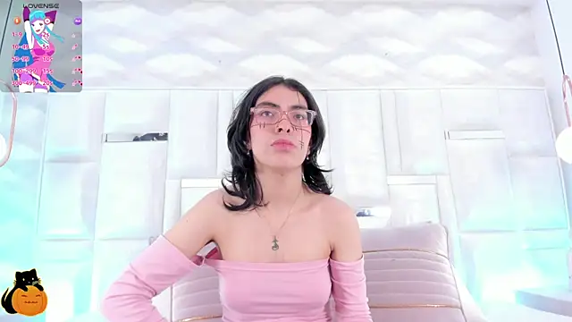 Snapshot of Im_Molly_Angel chatting on October 22, 8:08 pm Im Molly Angel online show from October 22, 8:08 pm