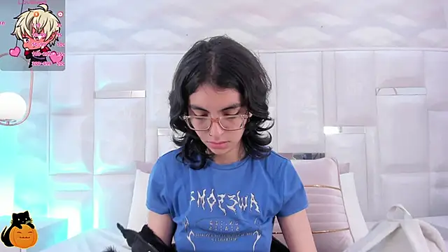 Snapshot of Im_Molly_Angel chatting on October 26, 3:07 pm Im Molly Angel online show from October 26, 3:07 pm