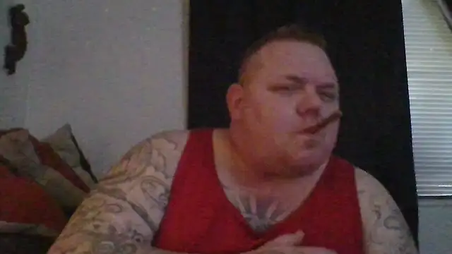 Snapshot of GingerSnap4444 chatting on April 15, 8:20 pm GingerSnap4444 online show from April 15, 8:20 pm