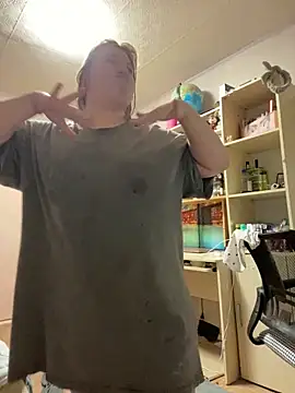 Snapshot of Kemeli008 chatting on October 16, 4:41 pm Kemeli008 online show from October 16, 4:41 pm