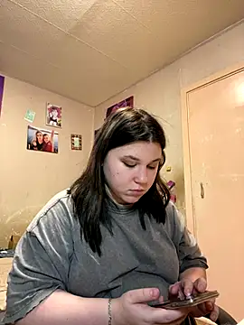 Snapshot of Kemeli008 chatting on November 6, 11:48 pm Kemeli008 online show from November 6, 11:48 pm