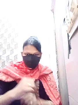 Snapshot of varnika chatting on November 9, 8:34 am varnika online show from November 9, 8:34 am