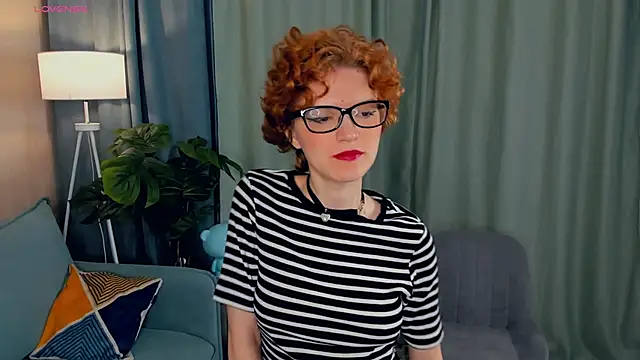 Snapshot of EdlinGathright chatting on September 26, 3:43 am EdlinGathright online show from September 26, 3:43 am