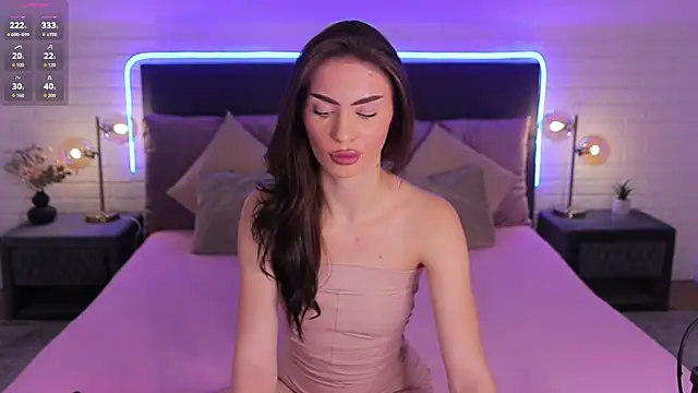 Snapshot of Cherry___Kiss chatting on November 5, 7:47 pm Cherry Kiss online show from November 5, 7:47 pm