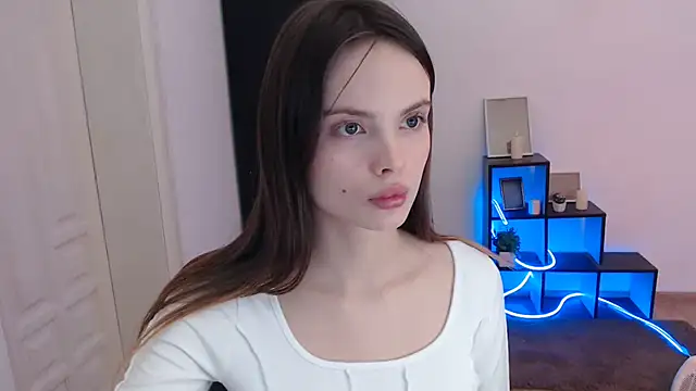 Ariella ari online show from December 5, 1:31 pm