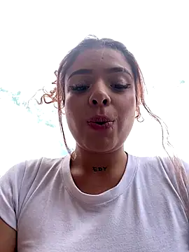 haally-mll online show from December 3, 5:44 pm