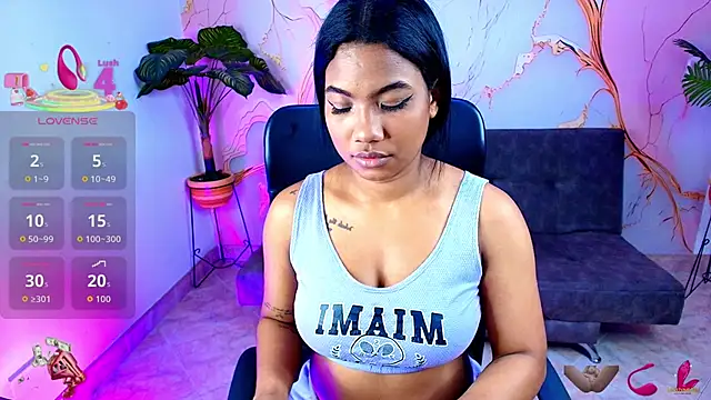 Snapshot of sharlottxl chatting on September 24, 1:53 am sharlottxl online show from September 24, 1:53 am