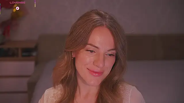 Snapshot of Vanille_Mystery chatting on December 14, 7:40 pm Vanille Mystery online show from December 14, 7:40 pm