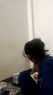 Snapshot of Guriya0076 chatting on November 6, 3:18 am Guriya0076 online show from November 6, 3:18 am