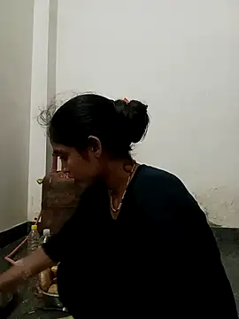 Snapshot of Guriya0076 chatting on November 15, 1:29 pm Guriya0076 online show from November 15, 1:29 pm