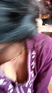 Snapshot of Guriya0076 chatting on May 4, 2:29 am Guriya0076 online show from May 4, 2:29 am