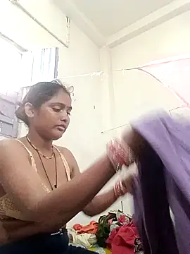 Snapshot of Guriya0076 chatting on May 16, 1:02 am Guriya0076 online show from May 16, 1:02 am