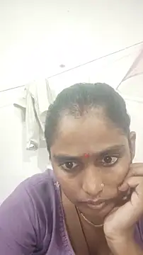 Snapshot of Guriya0076 chatting on July 19, 12:42 pm Guriya0076 online show from July 19, 12:42 pm