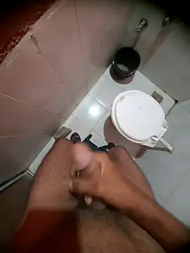 Snapshot of Desi_Horny_Boys chatting on October 15, 5:24 pm Desi Horny Boys online show from October 15, 5:24 pm