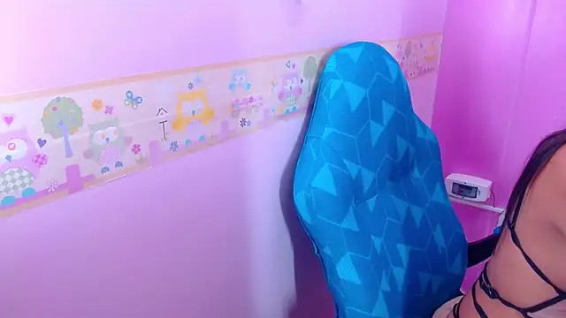 Snapshot of EMMA_ROGGER chatting on September 11, 5:24 pm EMMA ROGGER online show from September 11, 5:24 pm