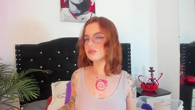 Snapshot of abby_jones2 chatting on June 23, 3:04 am abby jones2 online show from June 23, 3:04 am