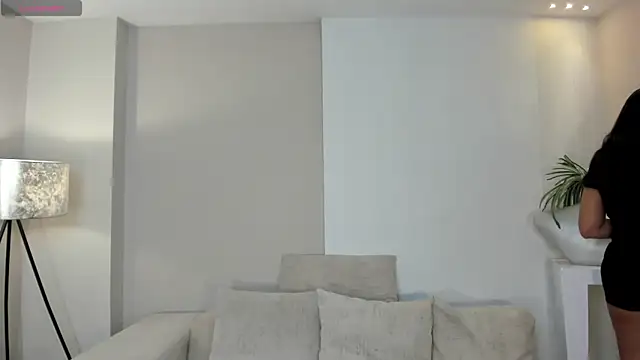 AmbarJames  online show from July 4, 11:38 am
