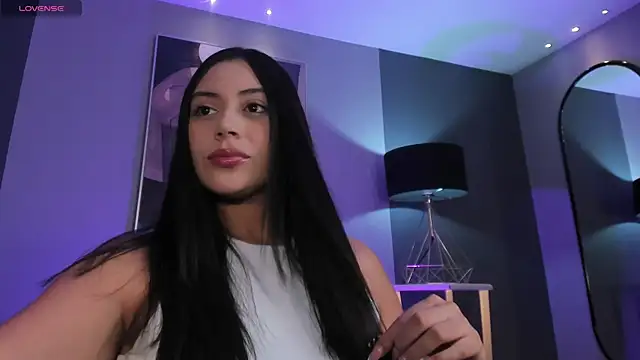 AmbarJames  online show from August 2, 10:57 am