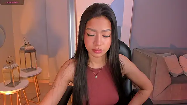 SophieHouston  online show from June 15, 5:09 am
