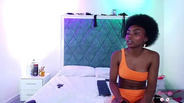 Snapshot of Asha_zuri_and_adam chatting on November 14, 12:48 pm Asha zuri and adam online show from November 14, 12:48 pm