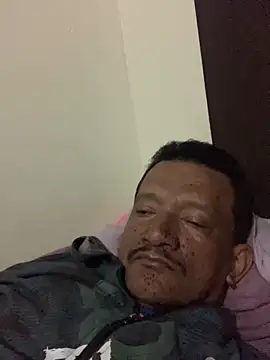 Snapshot of PIROCAGG21 chatting on October 21, 10:27 am PIROCAGG21 online show from October 21, 10:27 am