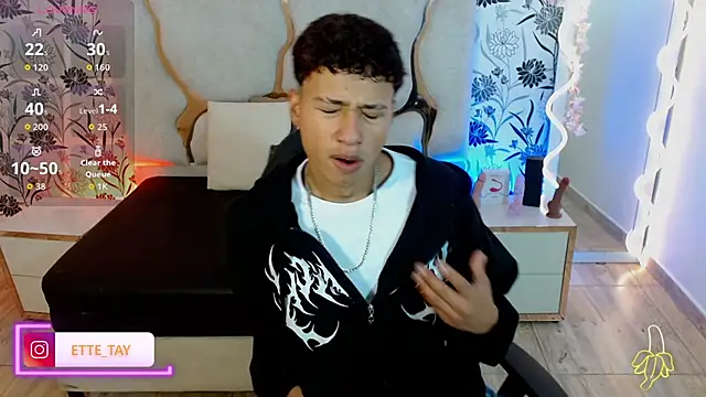 Snapshot of Ette_tay chatting on November 3, 3:19 am Ette tay online show from November 3, 3:19 am