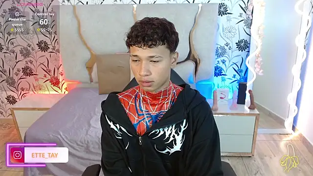 Snapshot of Ette_tay chatting on November 6, 3:18 am Ette tay online show from November 6, 3:18 am