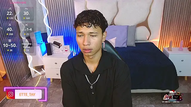 Snapshot of Ette_tay chatting on November 18, 3:34 am Ette tay online show from November 18, 3:34 am