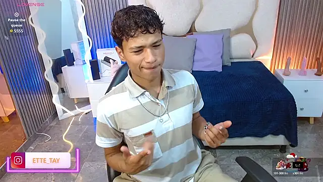 Snapshot of Ette_tay chatting on November 21, 3:38 am Ette tay online show from November 21, 3:38 am