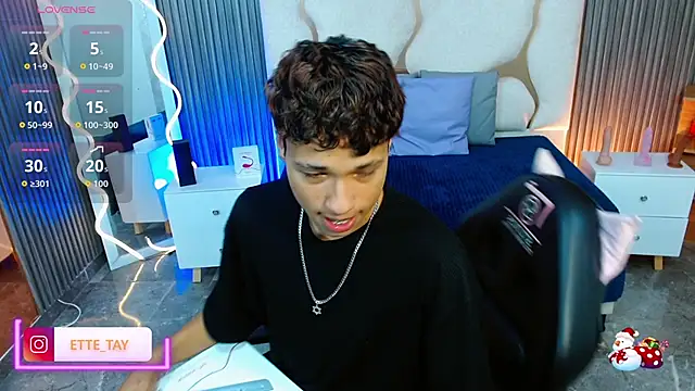 Snapshot of Ette_tay chatting on November 24, 4:34 am Ette tay online show from November 24, 4:34 am