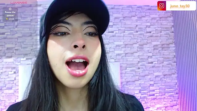 Snapshot of juno_tay chatting on September 28, 11:48 am juno tay online show from September 28, 11:48 am