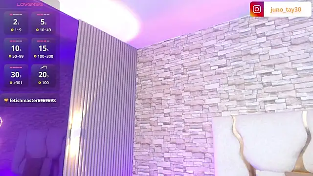 Snapshot of juno_tay chatting on November 7, 11:54 am juno tay online show from November 7, 11:54 am