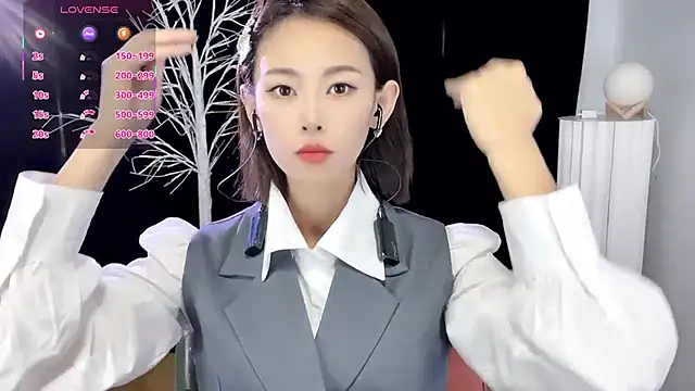 Snapshot of xiaoyue8888 chatting on October 16, 2:23 am xiaoyue8888 online show from October 16, 2:23 am