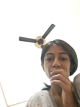 Snapshot of babe_jasmine chatting on November 6, 10:27 am babe jasmine online show from November 6, 10:27 am