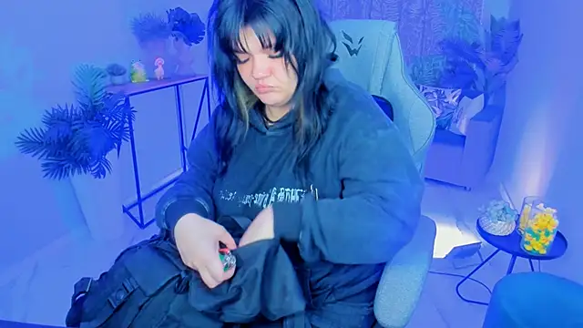 Snapshot of MaryHarrys chatting on September 17, 8:43 pm MaryHarrys online show from September 17, 8:43 pm