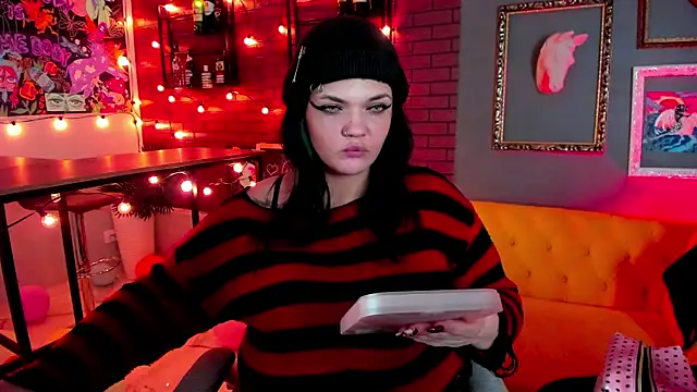 Snapshot of MaryHarrys chatting on September 29, 9:08 pm MaryHarrys online show from September 29, 9:08 pm