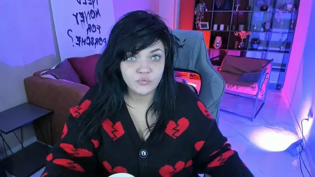 Snapshot of MaryHarrys chatting on November 3, 2:24 am MaryHarrys online show from November 3, 2:24 am