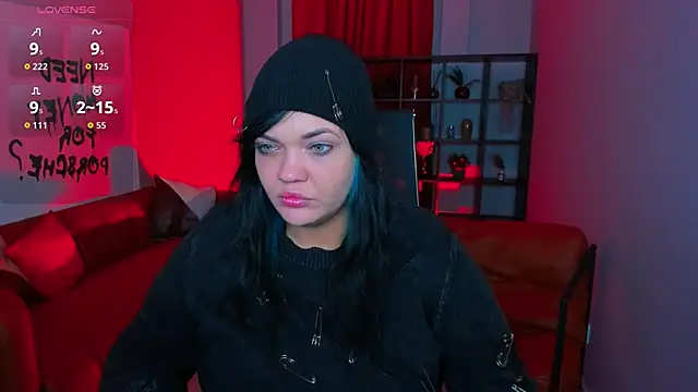 Snapshot of MaryHarrys chatting on November 13, 2:32 am MaryHarrys online show from November 13, 2:32 am