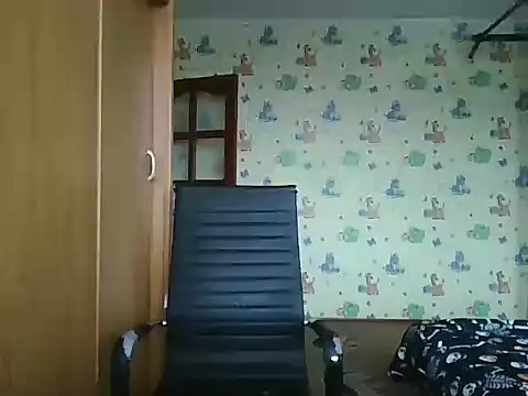 chiraq1945 online show from November 19, 6:02 am