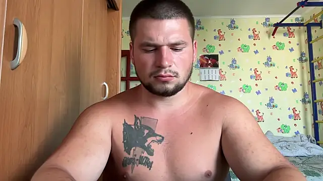 chiraq1945 online show from June 30, 6:36 am