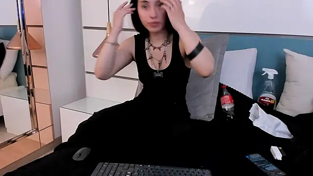 Snapshot of Ashkoreh chatting on November 26, 5:58 pm Ashkoreh online show from November 26, 5:58 pm