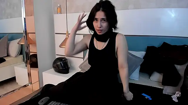 Ashkoreh online show from July 6, 9:17 pm