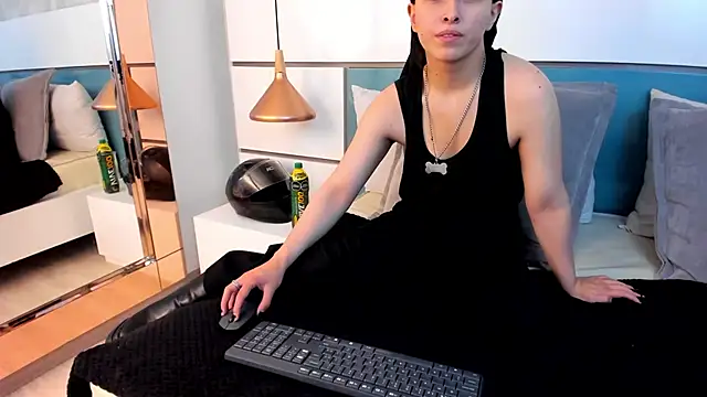 Ashkoreh online show from July 21, 8:33 pm